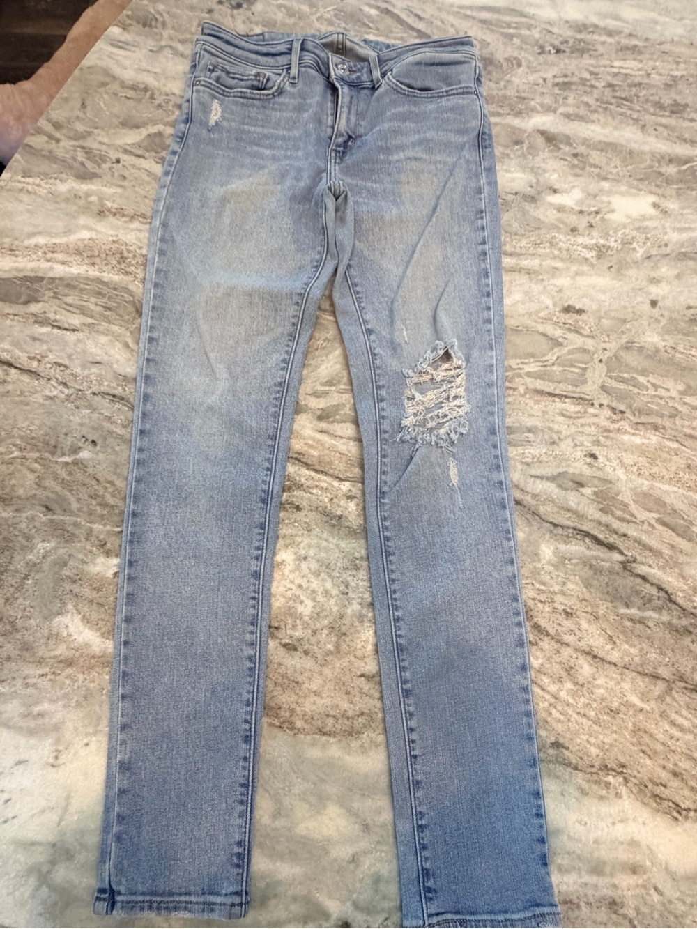 Levi’s 711 Skinny Jeans W28 L30 Light Wash Distressed Knee Stretch Denim